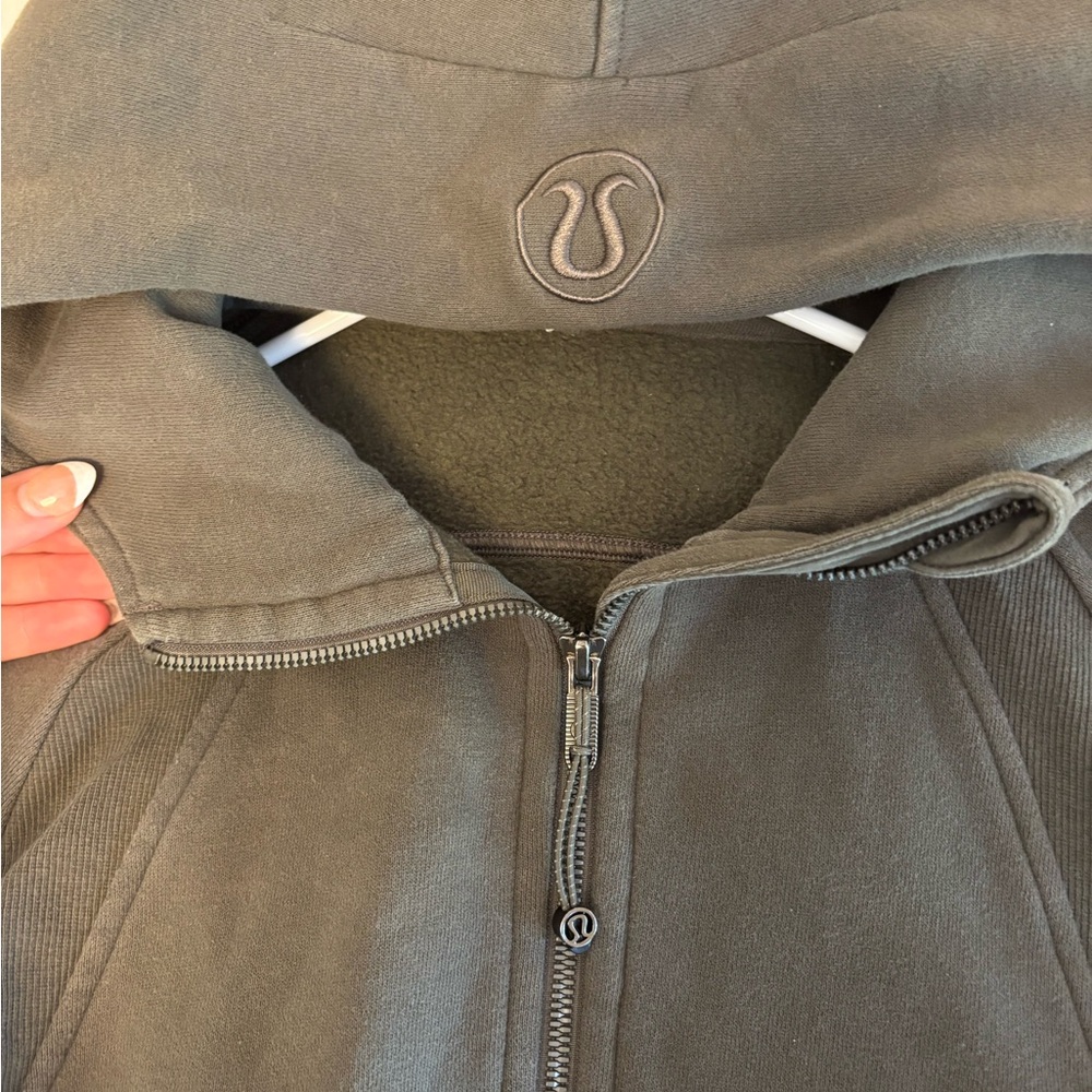 Lululemon Scuba Oversized Full Zip Hoodie - Picture 3 of 6